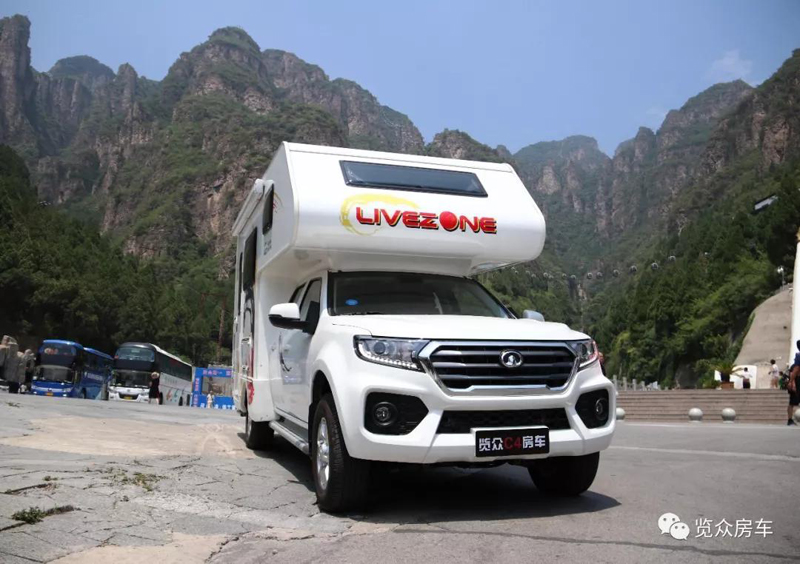 房車還就要選汽油、四驅、兩米大床
