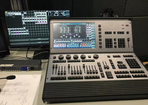 4_resize.jpg 4_resize.jpg