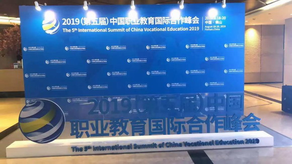 1_resize.jpg 1_resize.jpg