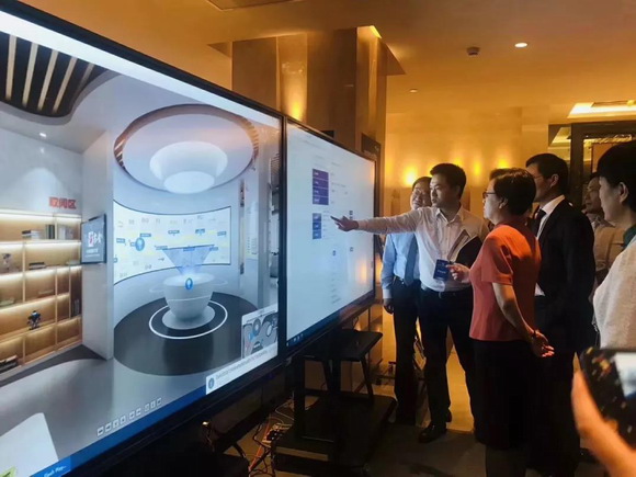 2_resize.jpg 2_resize.jpg